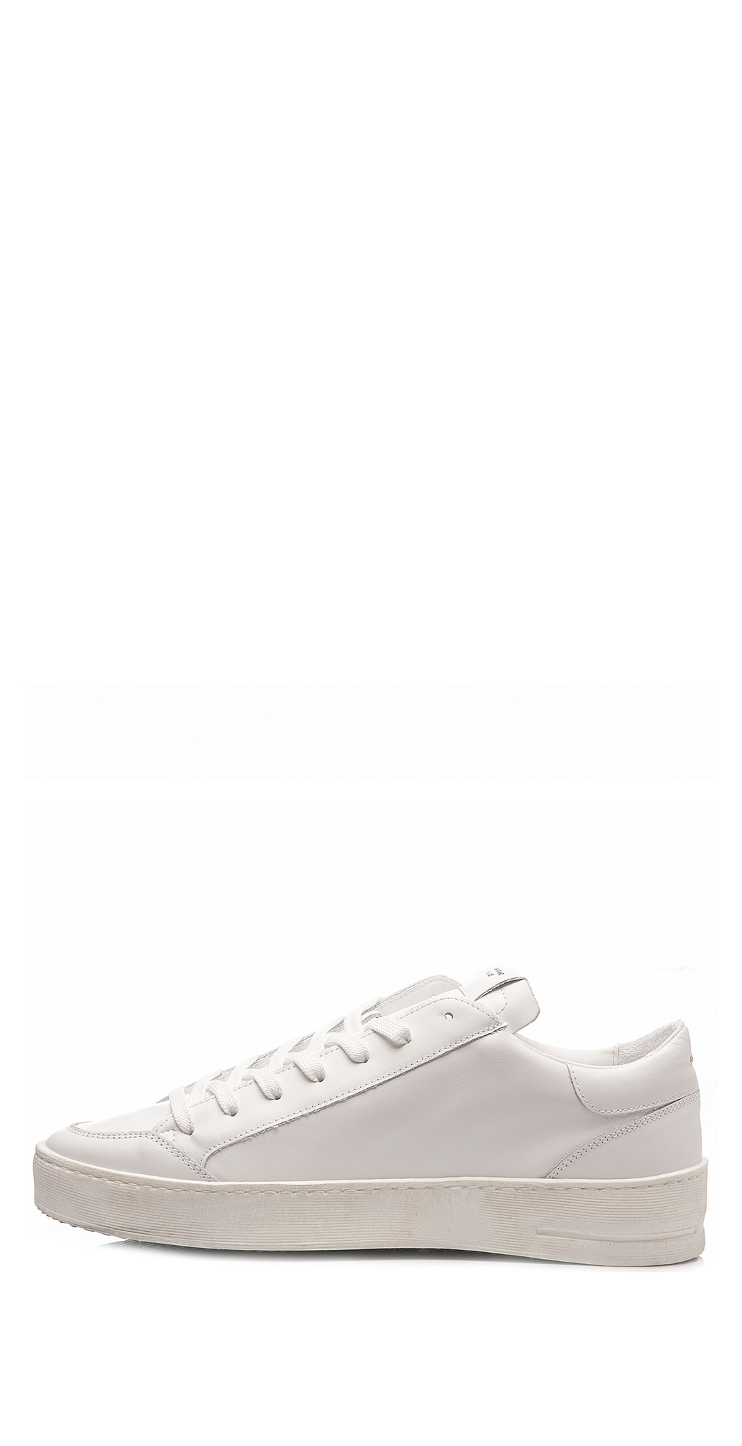 Ama Brand Sneakers con dettagli bianchi