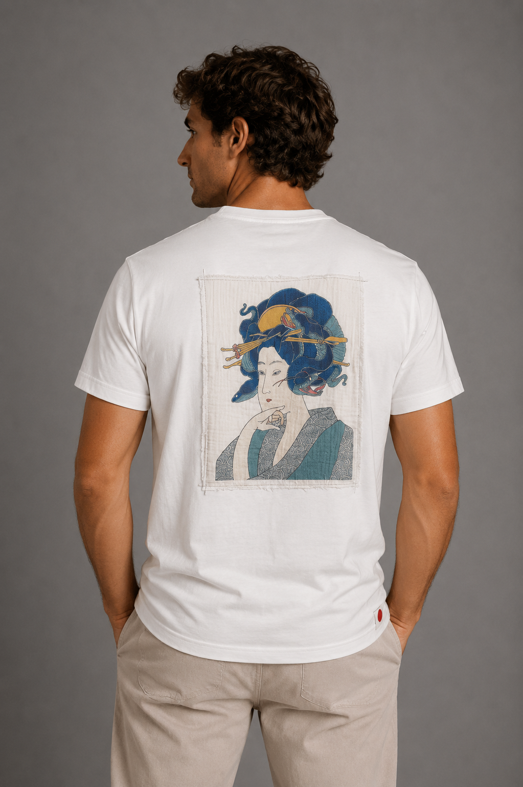 Telacruda T-shirt con ricamo sul dorso